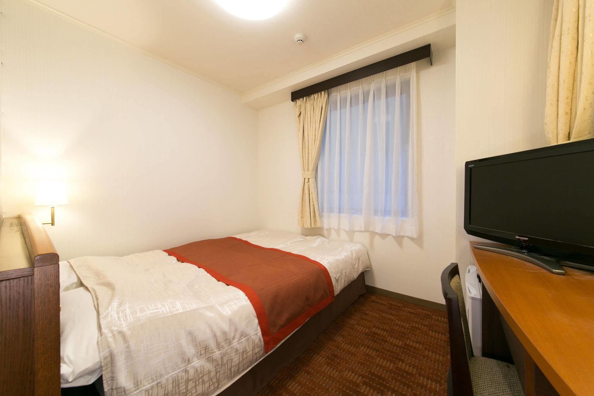Hotel New Ueno Токио Экстерьер фото